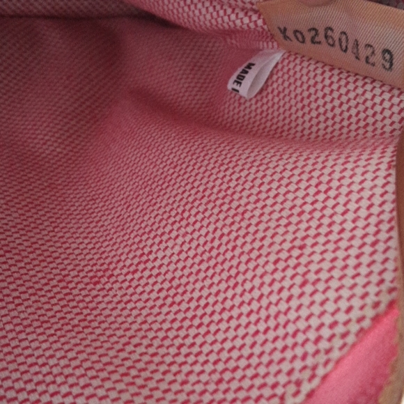 Dooney and Bourke Vintage XL Leather Tote, EUC - Picture 13 of 16